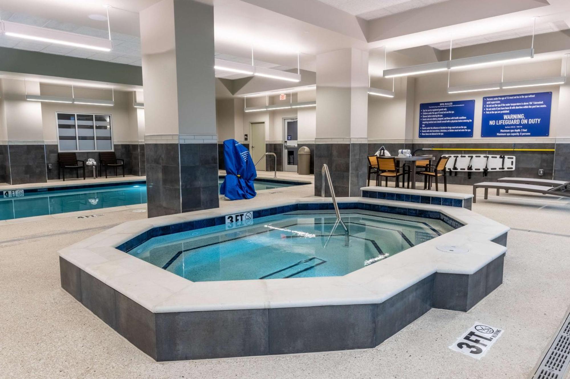 Drury Plaza Hotel College Station Exterior photo