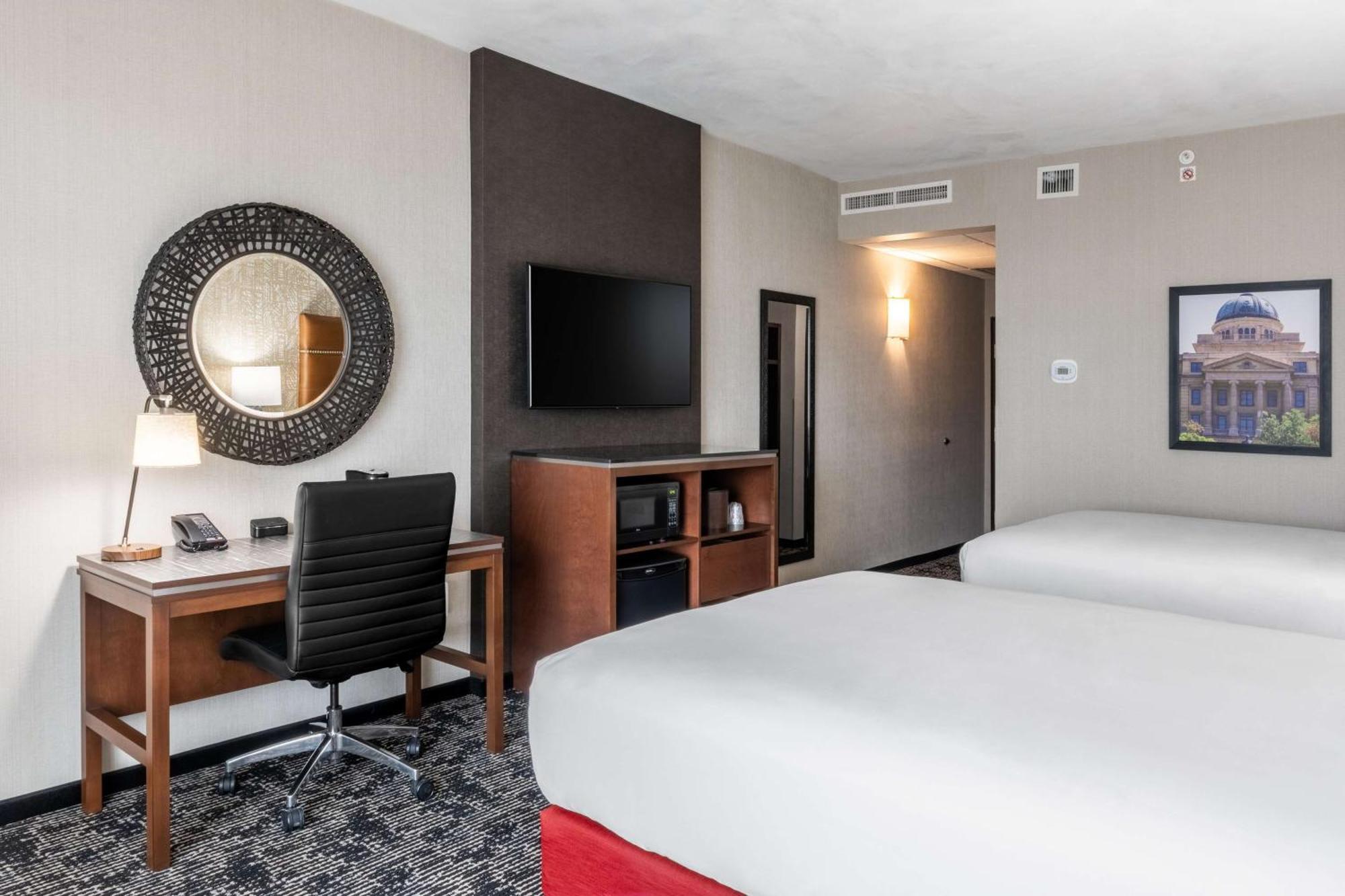 Drury Plaza Hotel College Station Exterior photo